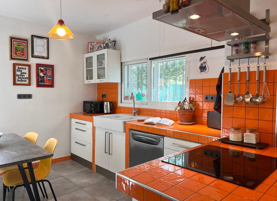 Kitchen or kitchenette, stove, kitchen