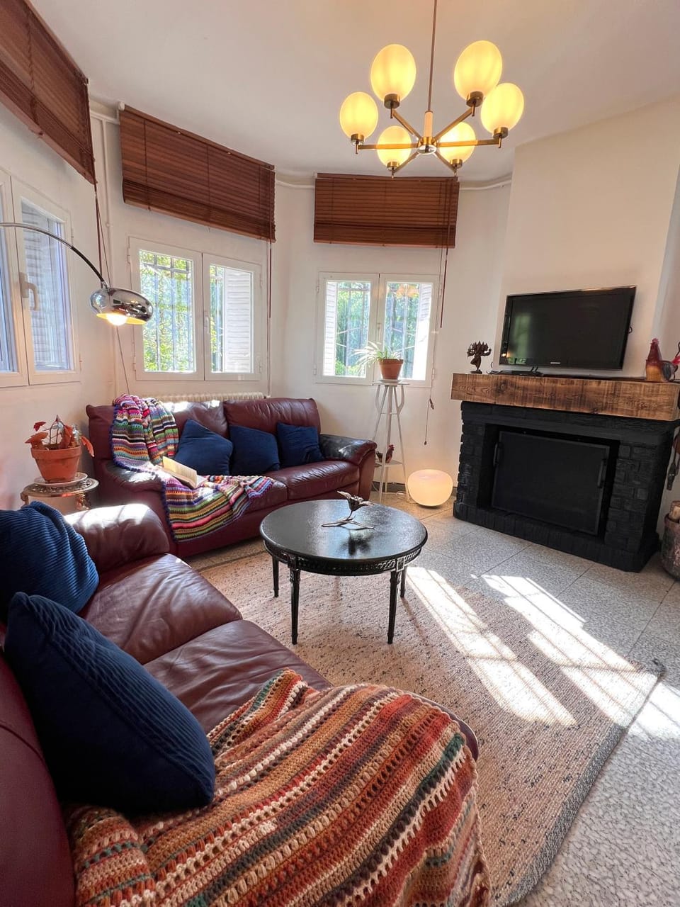 Living room, Food, fireplace