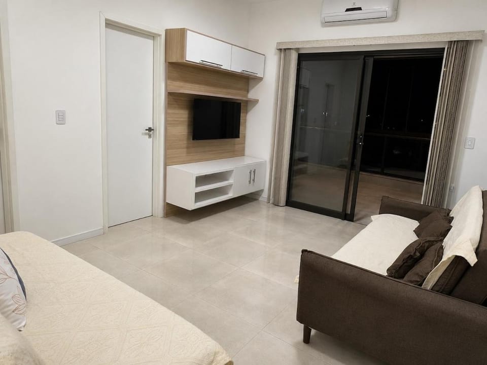 Estadia & Conforto - Ar, WiFi, Garagem, Praia 600m Apartment in Cabo Frio