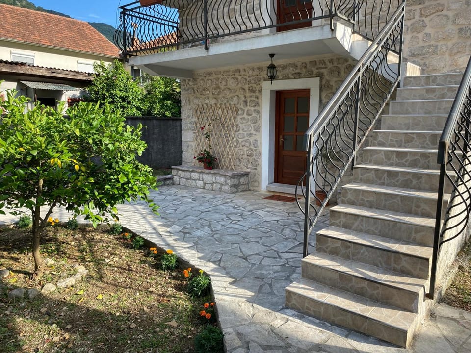 Property building, Garden