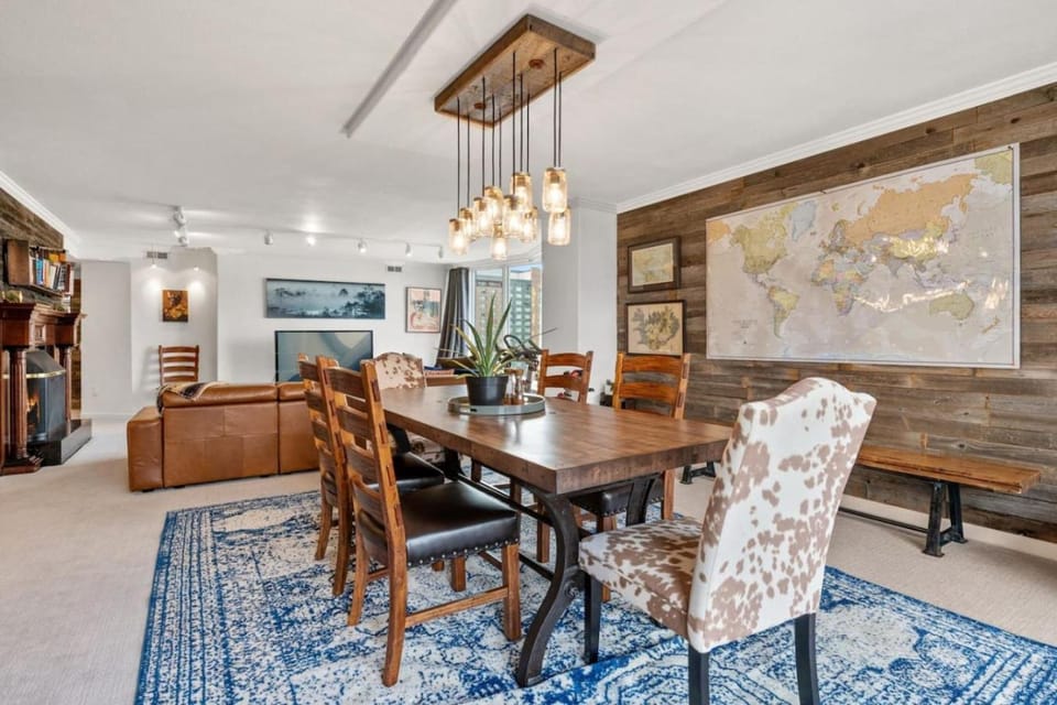 City Center Oasis Prime Location with Views House in LoDo