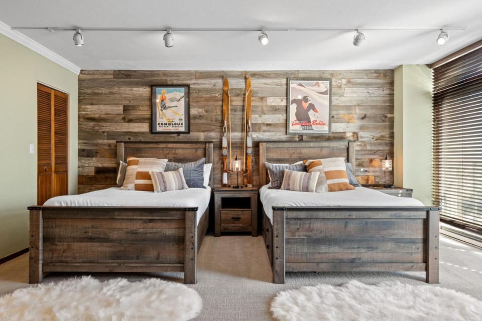 City Center Oasis Prime Location with Views House in LoDo