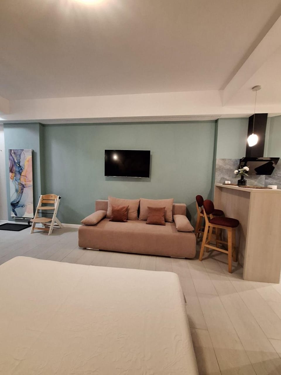 TV and multimedia, Photo of the whole room