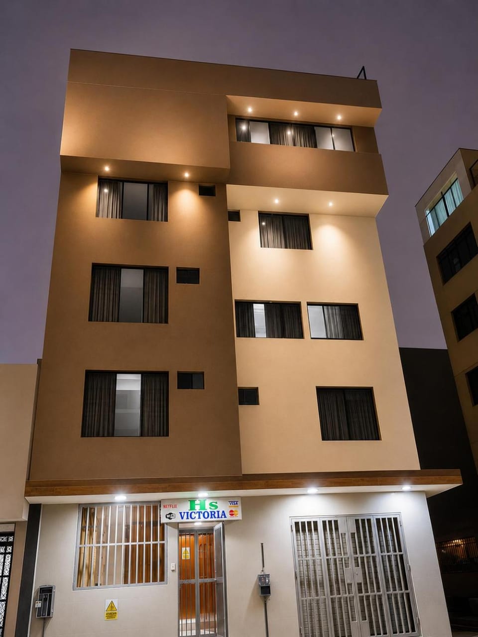 Facade/entrance