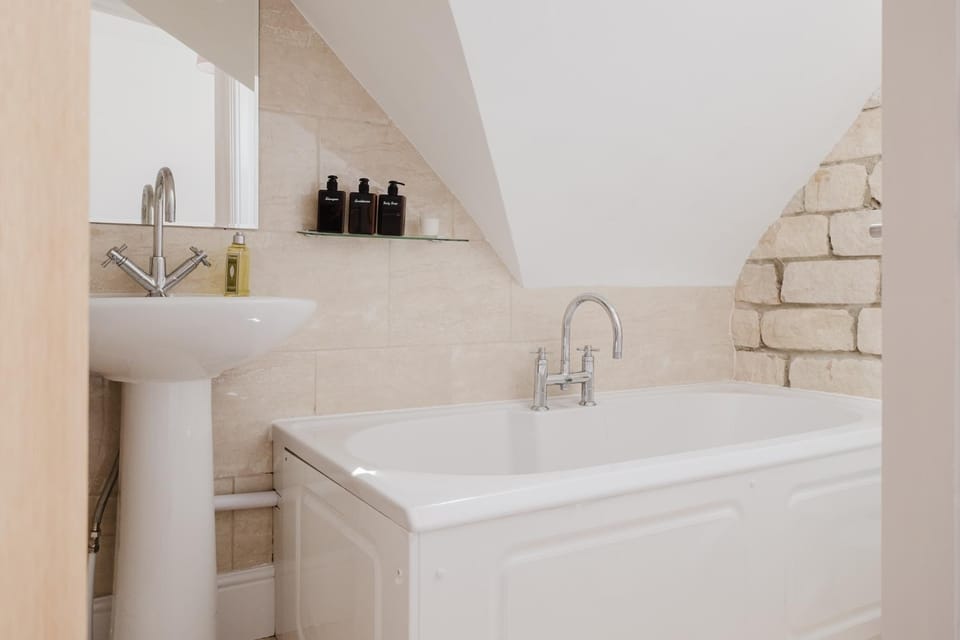 Beautiful 3 Bedroom Coach House in Oxfordshire House in Cherwell District