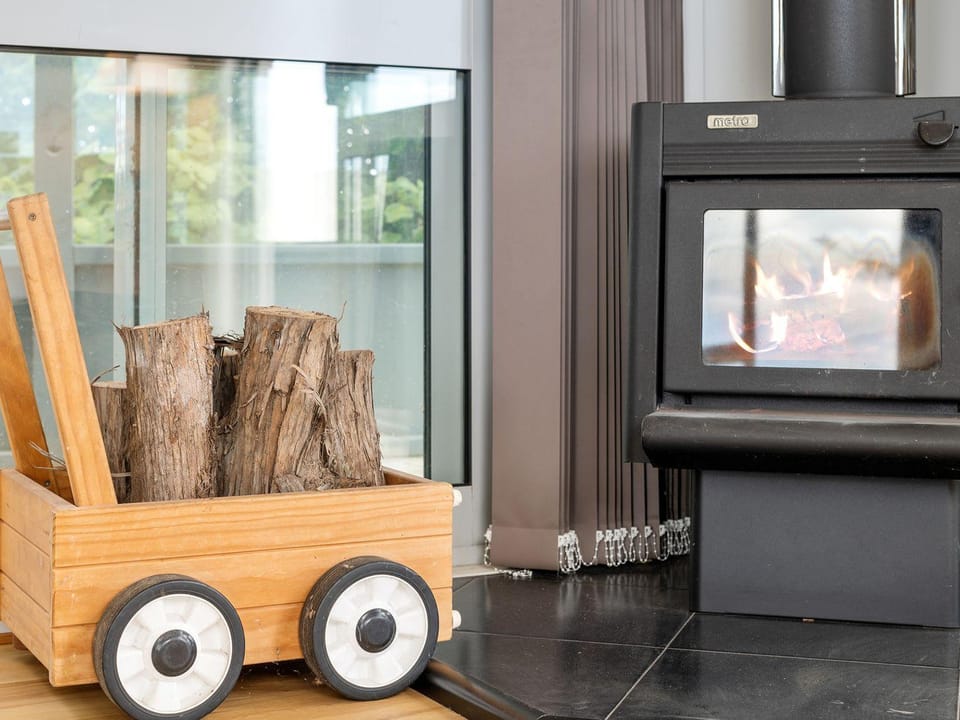 Funky in Fitz - Relax and Enjoy House in New Plymouth