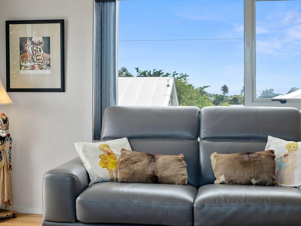 Funky in Fitz - Relax and Enjoy House in New Plymouth