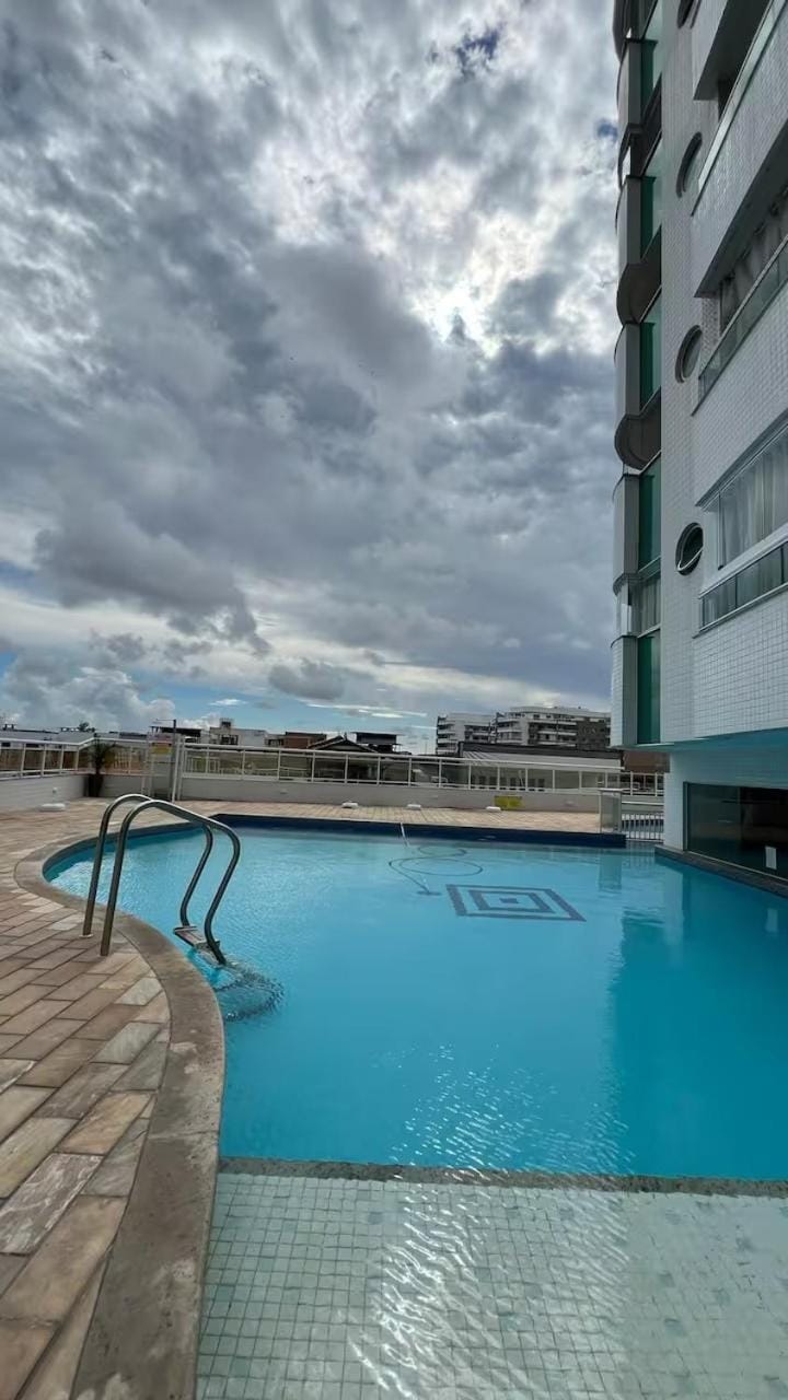 Estúdio luxuoso e aconchegante, com internet, ar condicionado e TV Apartment in Cabo Frio