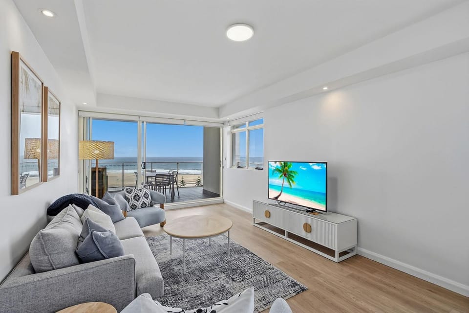 Azure 25 - Wake up to the Ocean Apartment in The Entrance