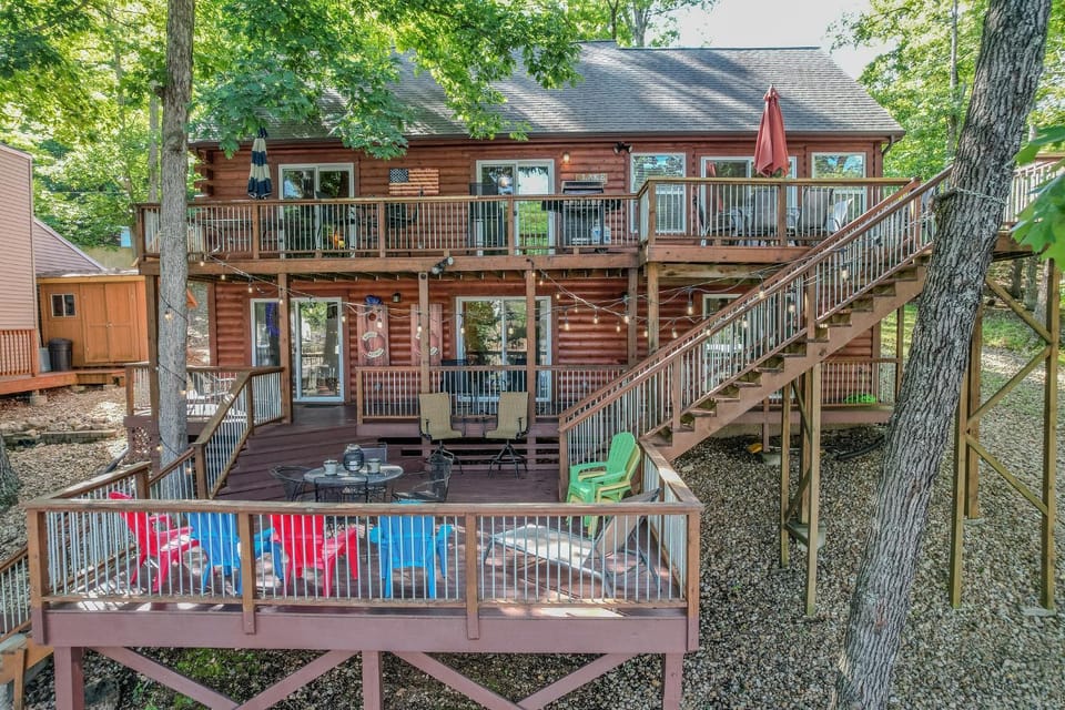 Osage Beach Cabin with Private Dock and Lily Pad Cabin in Lake of the Ozarks