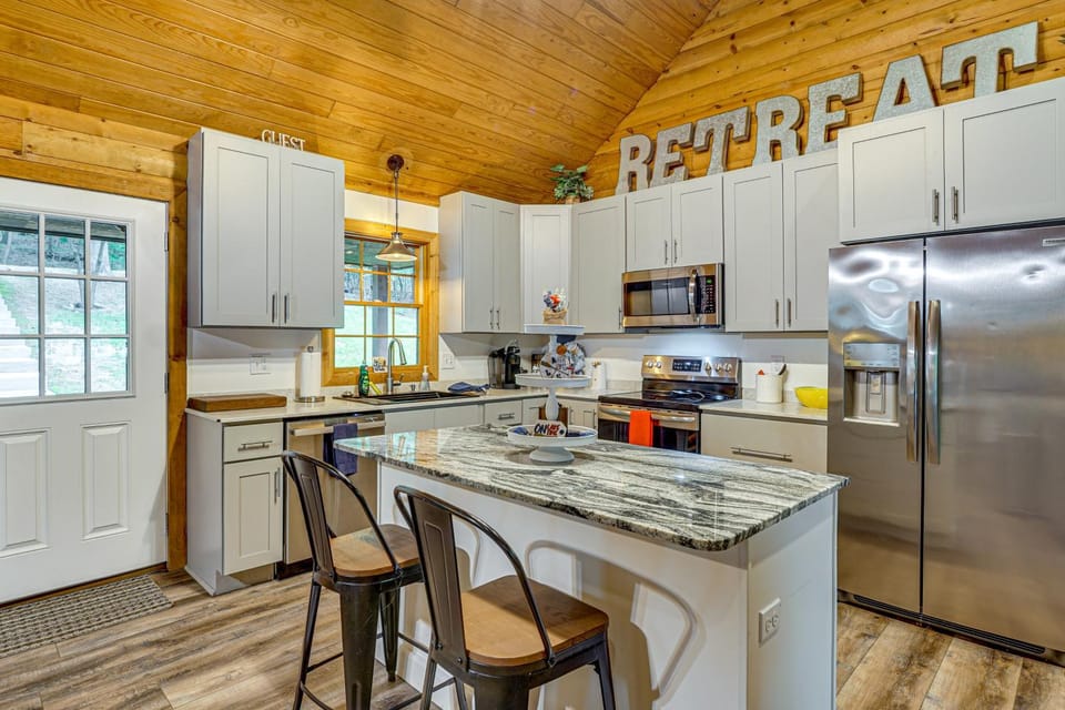 Osage Beach Cabin with Private Dock and Lily Pad Cabin in Lake of the Ozarks