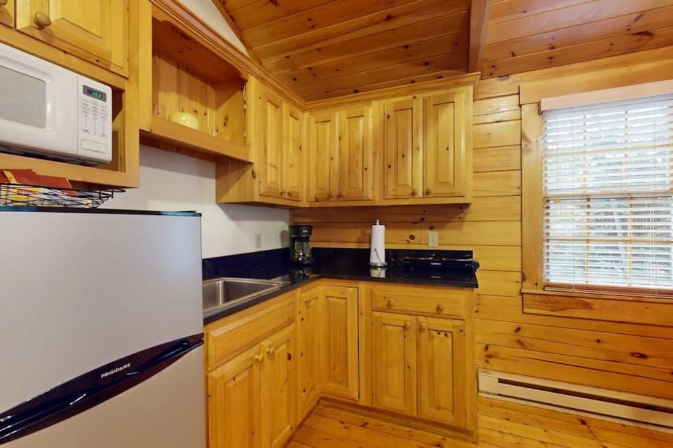 Kitchen or kitchenette, dishwasher, oven, stove, kitchen