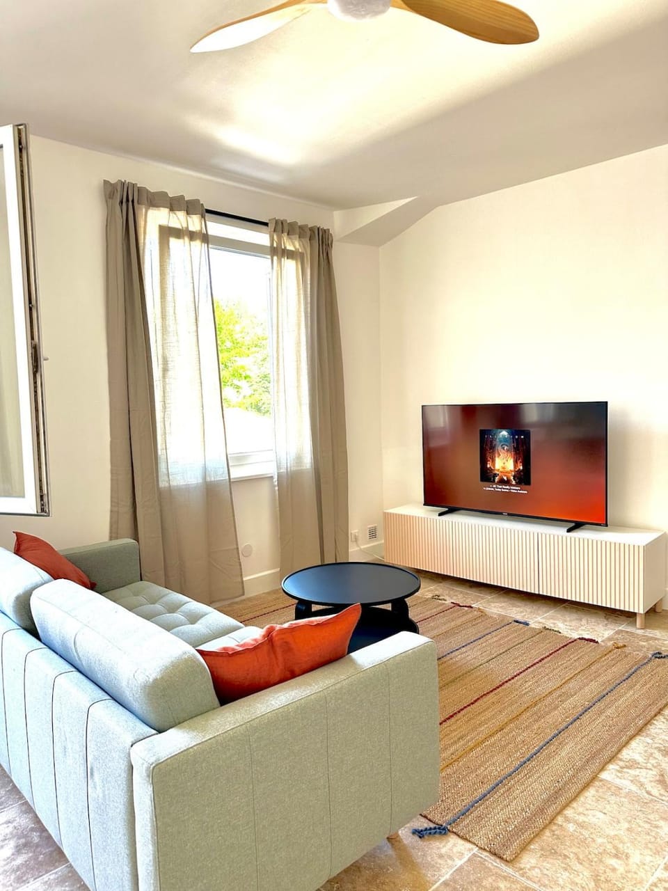TV and multimedia, Living room