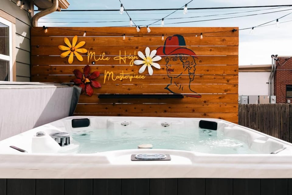 Mid-Century Gem 3BR Hot Tub Close to Denver House in Wheat Ridge