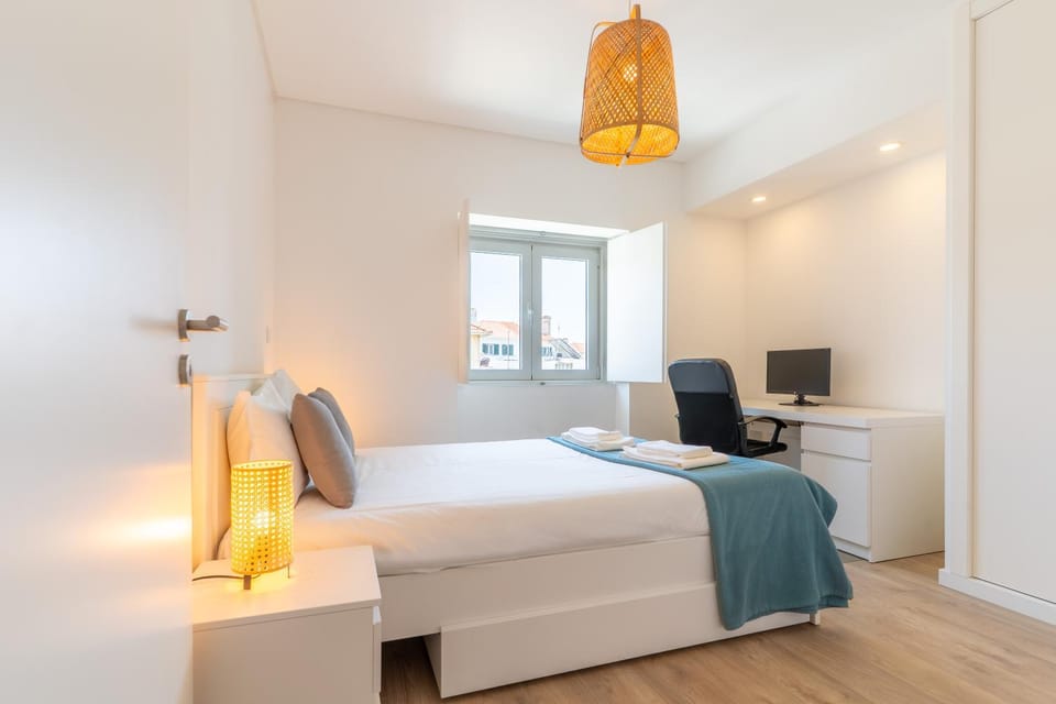 Modern Villa with Garden and Private Parking Villa in Lisbon