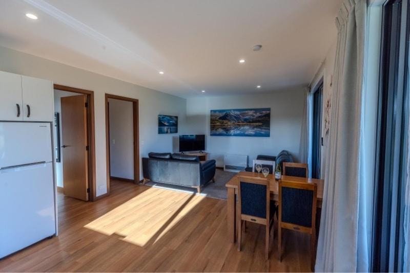 Whakatā Apartment in Te Anau