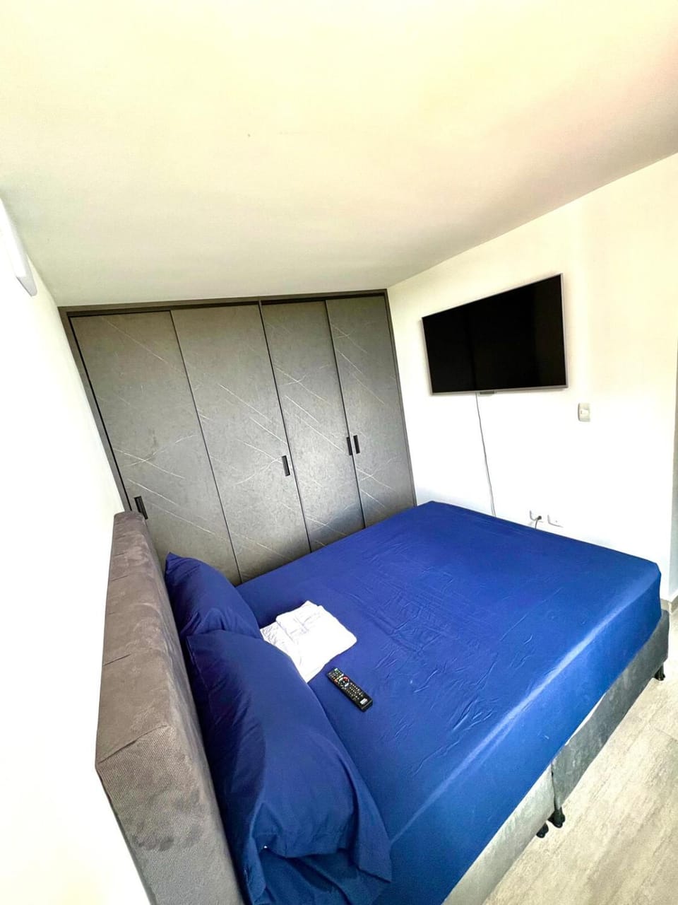 Apartamento modero nuevo, 3 habitaciones y parqueadero en conjunto Apartment in Neiva