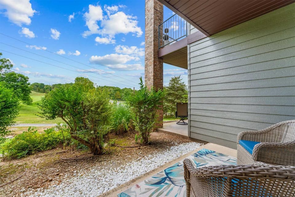 Rooster's Getaway and Studio Stay House in Table Rock Lake