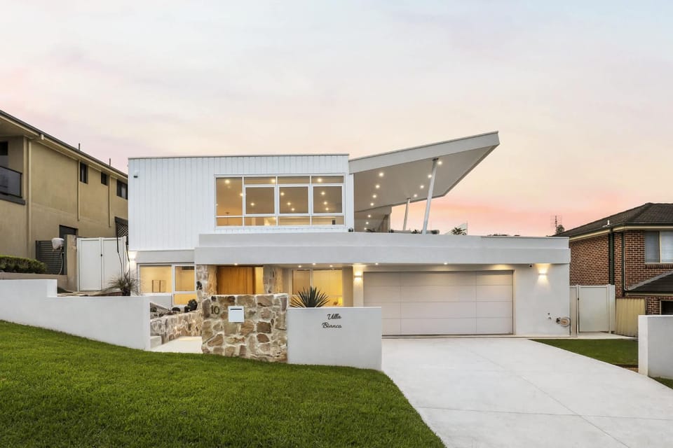 Villa Bianco House in Lake Macquarie