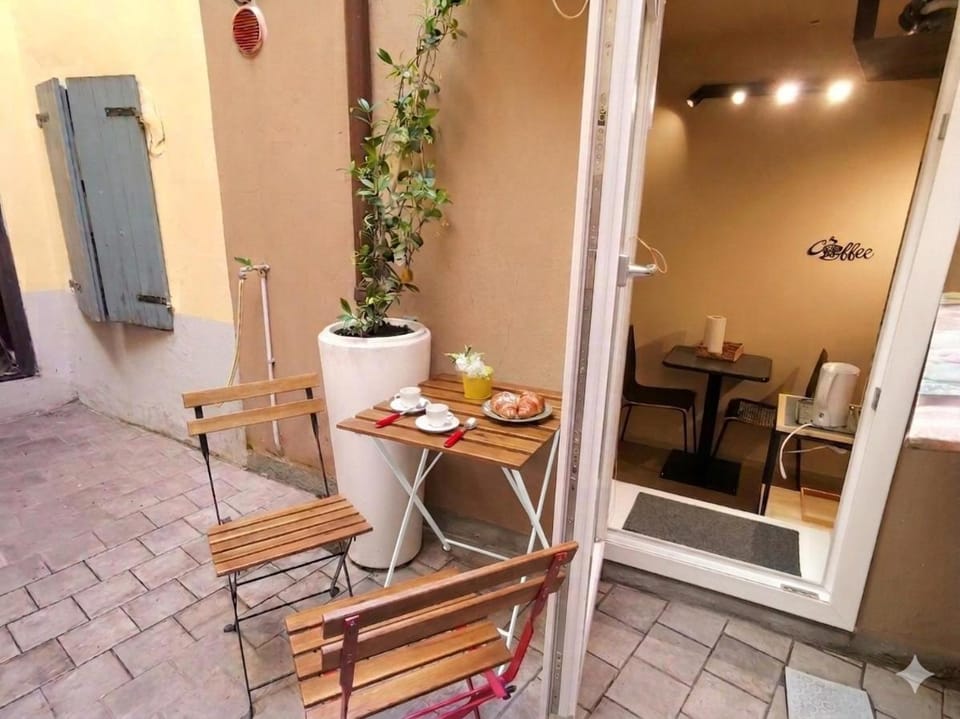 Inner courtyard view