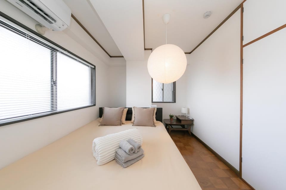Bedroom, air conditioner
