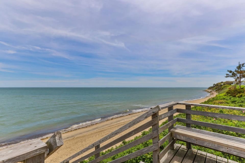 Hydrangea Lane Beach Cottage House in New Seabury