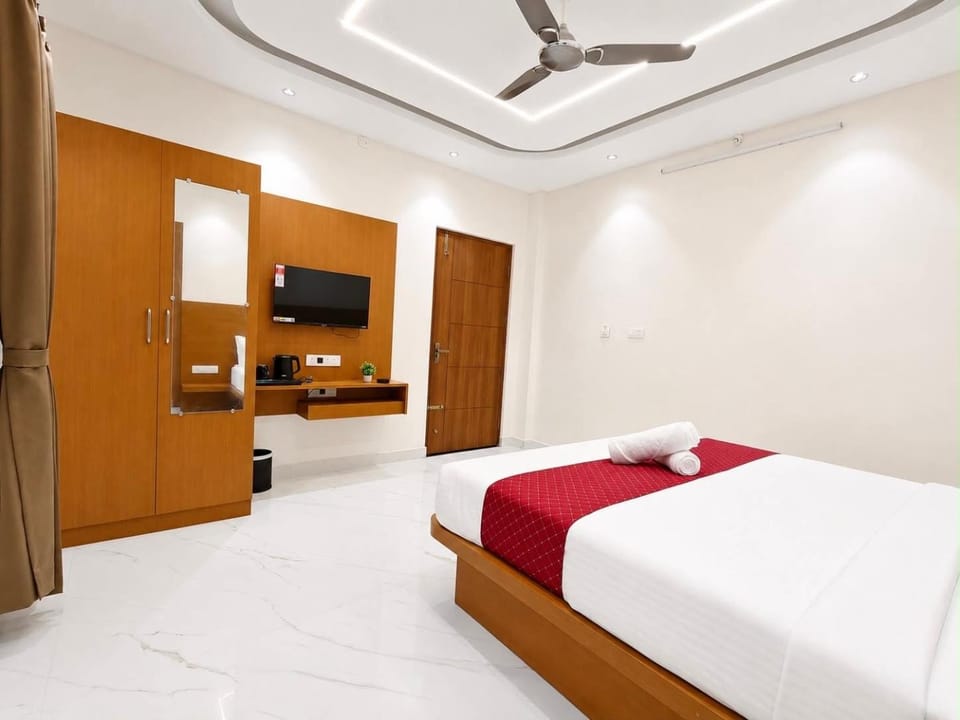 TV and multimedia, towels, wardrobe