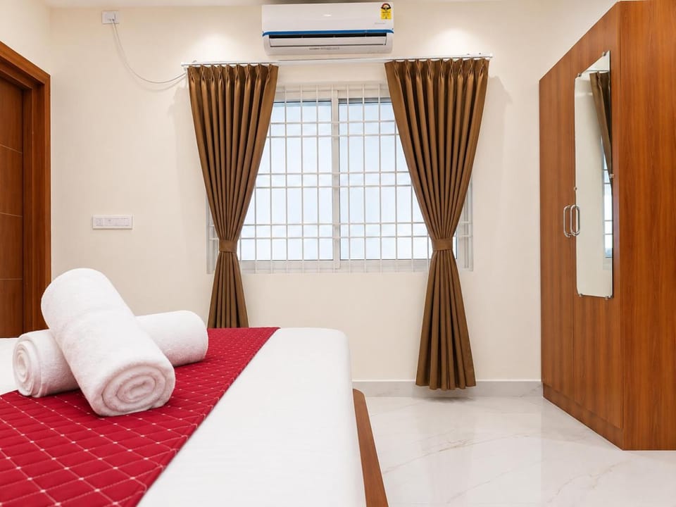 Bed, Bedroom, towels, air conditioner