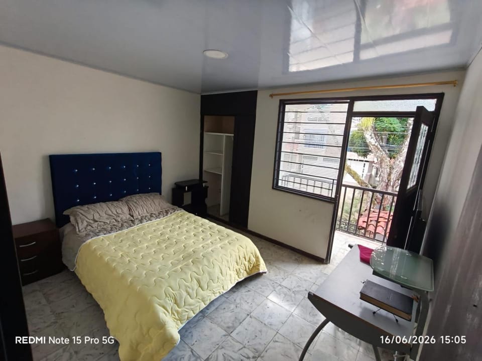 Casa Sucursal Bed and Breakfast in Cali