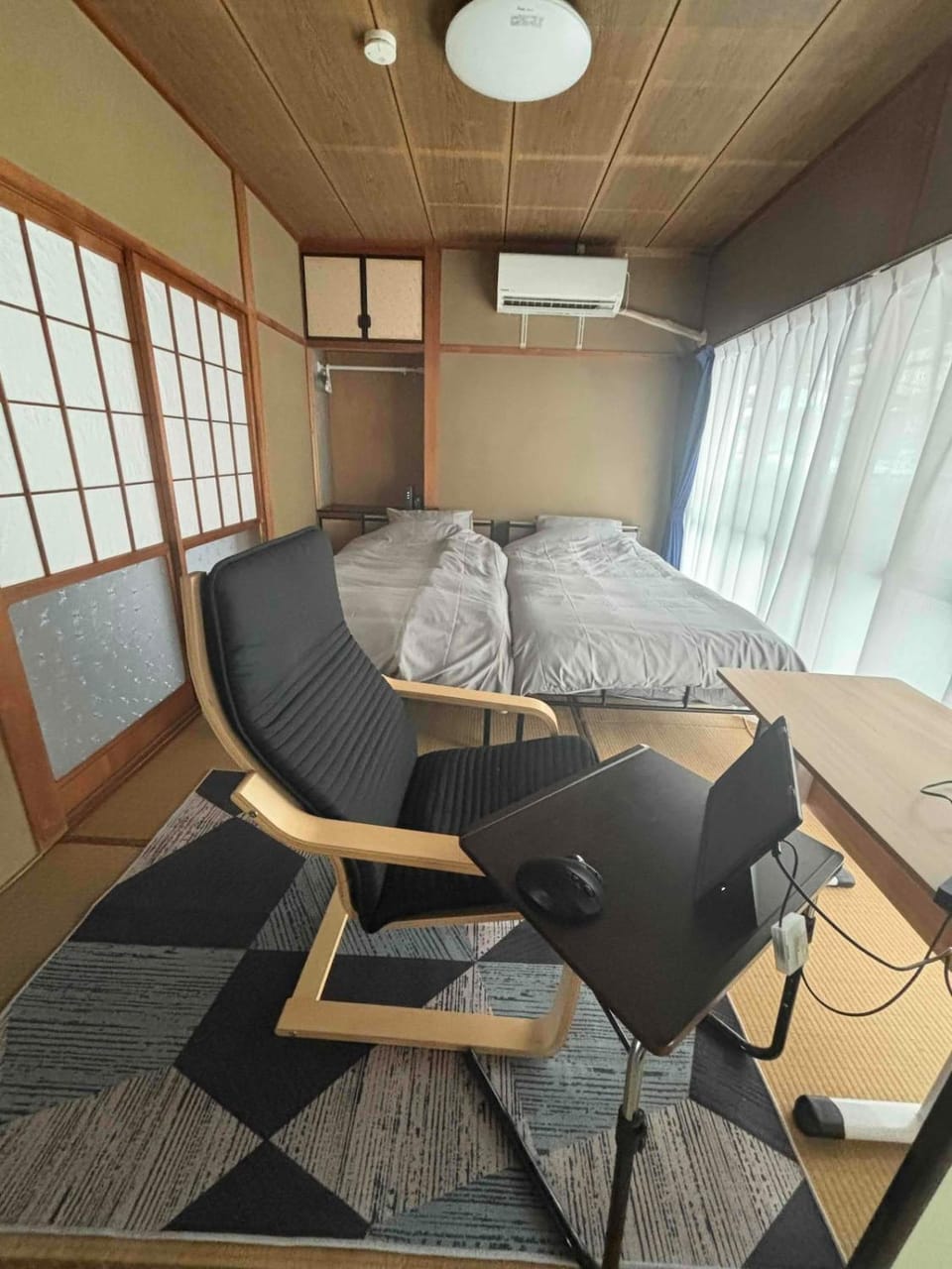 Photo of the whole room