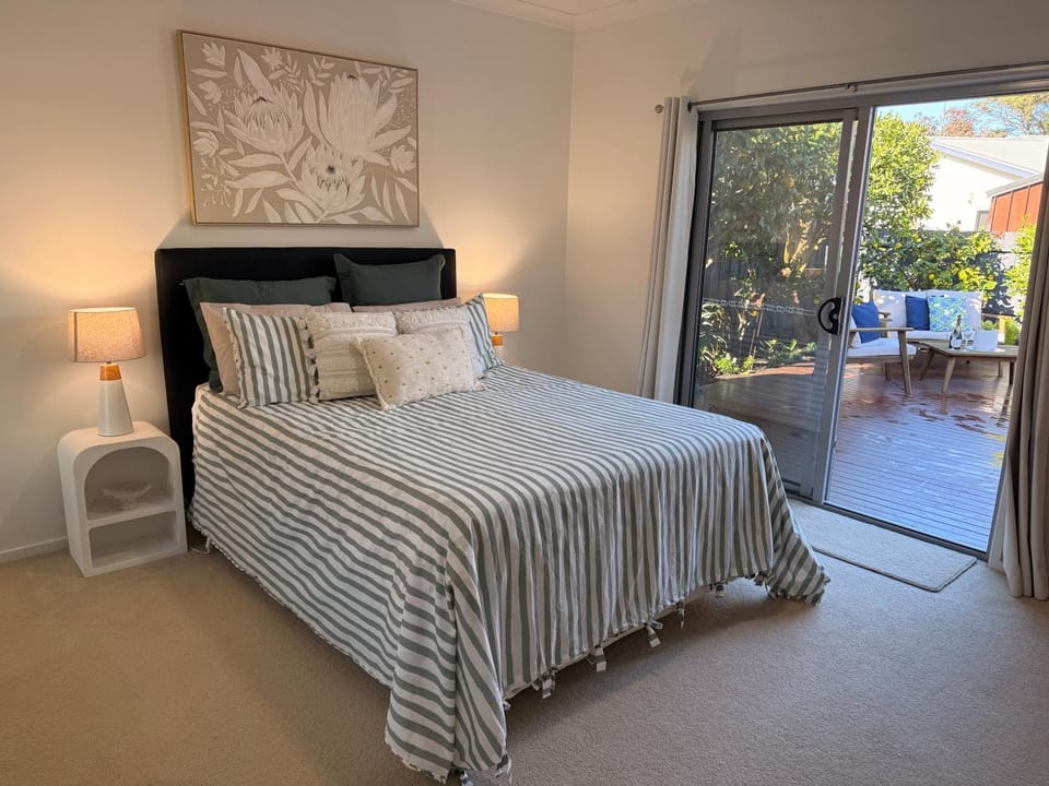 Bed, View (from property/room), Bedroom