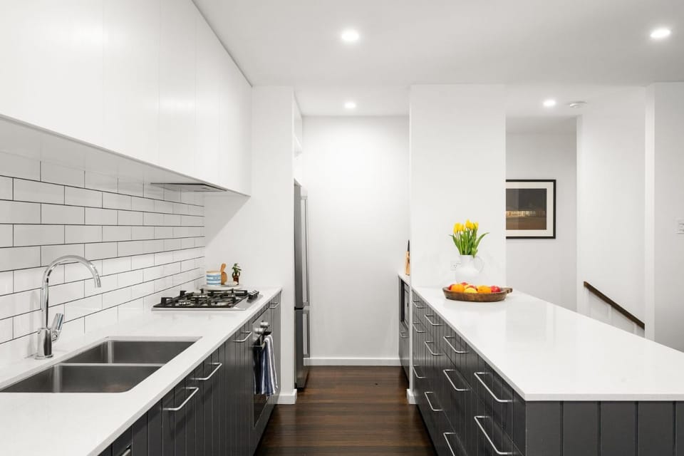 The Serpentine Beach House House in Pittwater Council