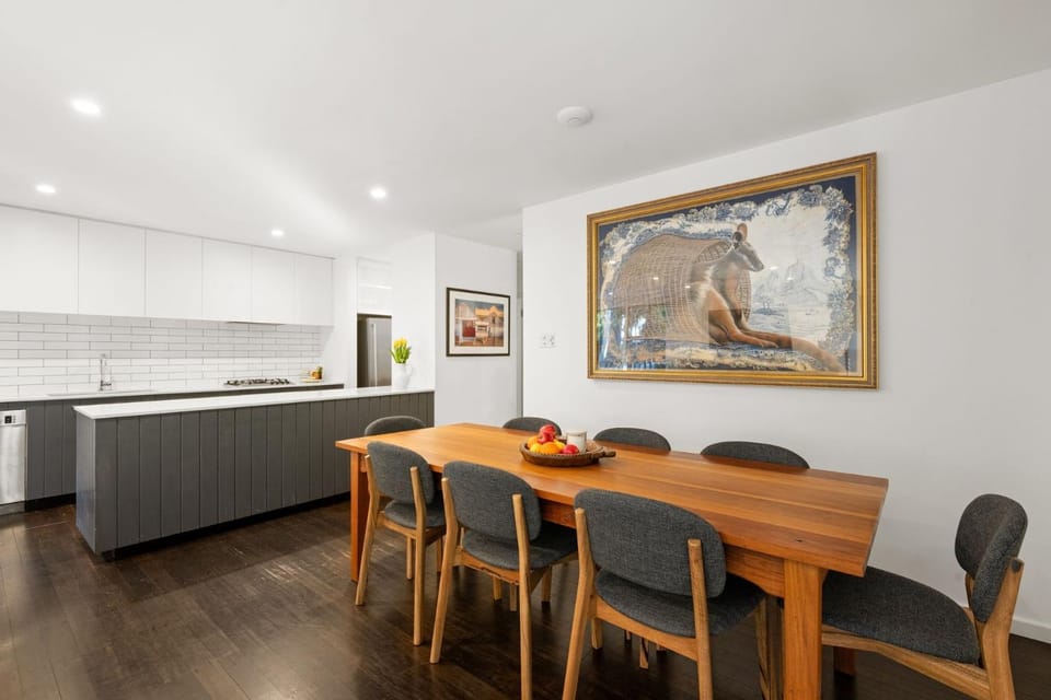 The Serpentine Beach House House in Pittwater Council