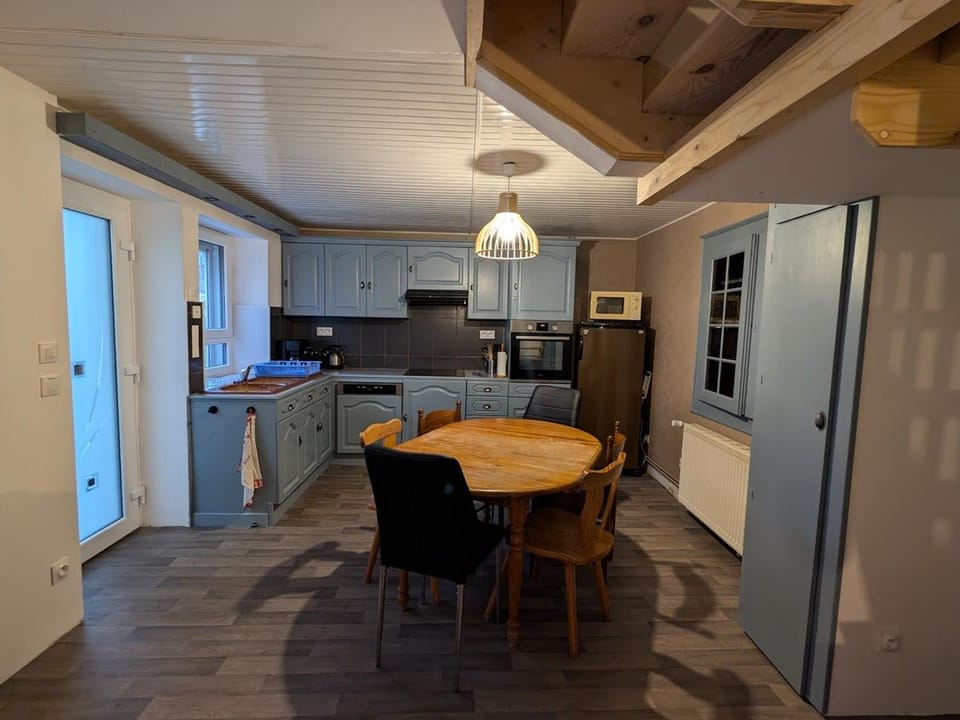 Gîte confortable en forêt de Vôge avec WiFi et parking - FR-1-589-798 House in Vosges