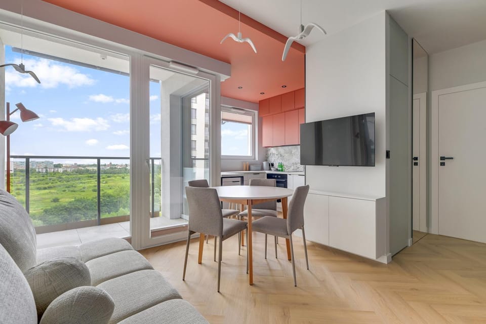 Communal lounge/ TV room, TV and multimedia, Kitchen or kitchenette, Living room, Seating area, Dining area