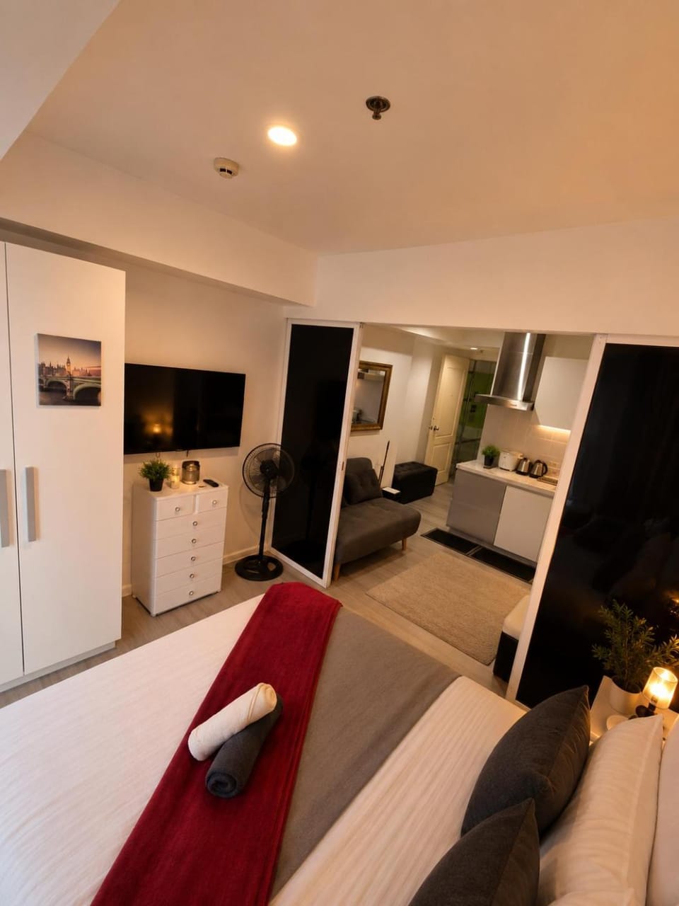 Azure Urban Resort by Oasis Apartment in Paranaque