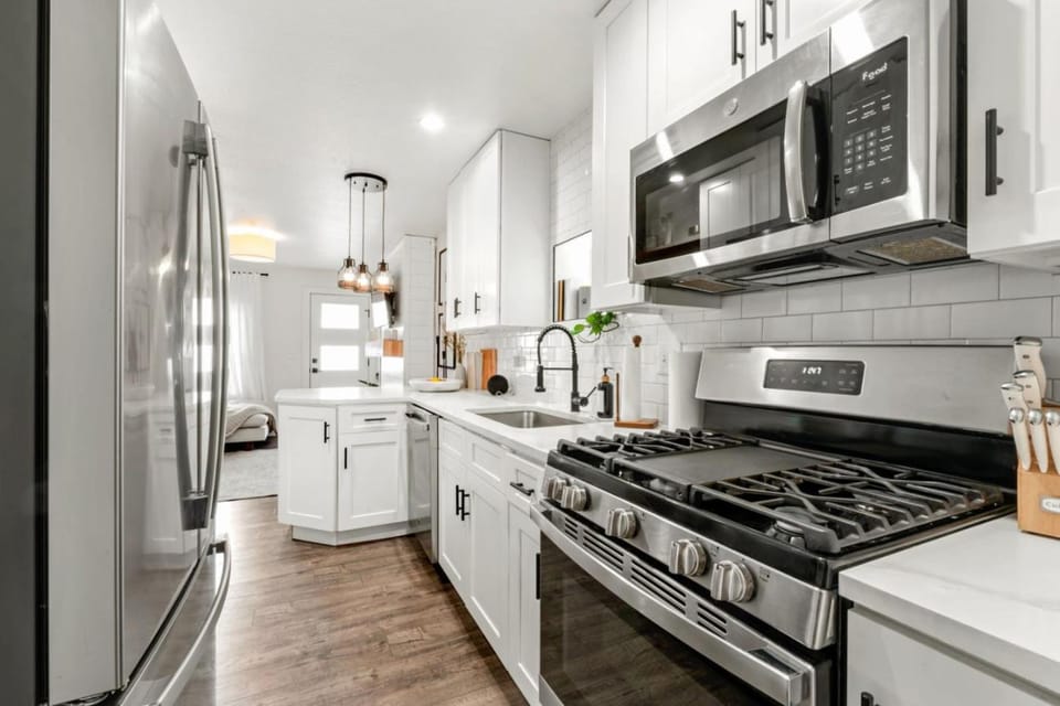 West Denver Radiance I Light & Bright 3BR retreat House in Denver