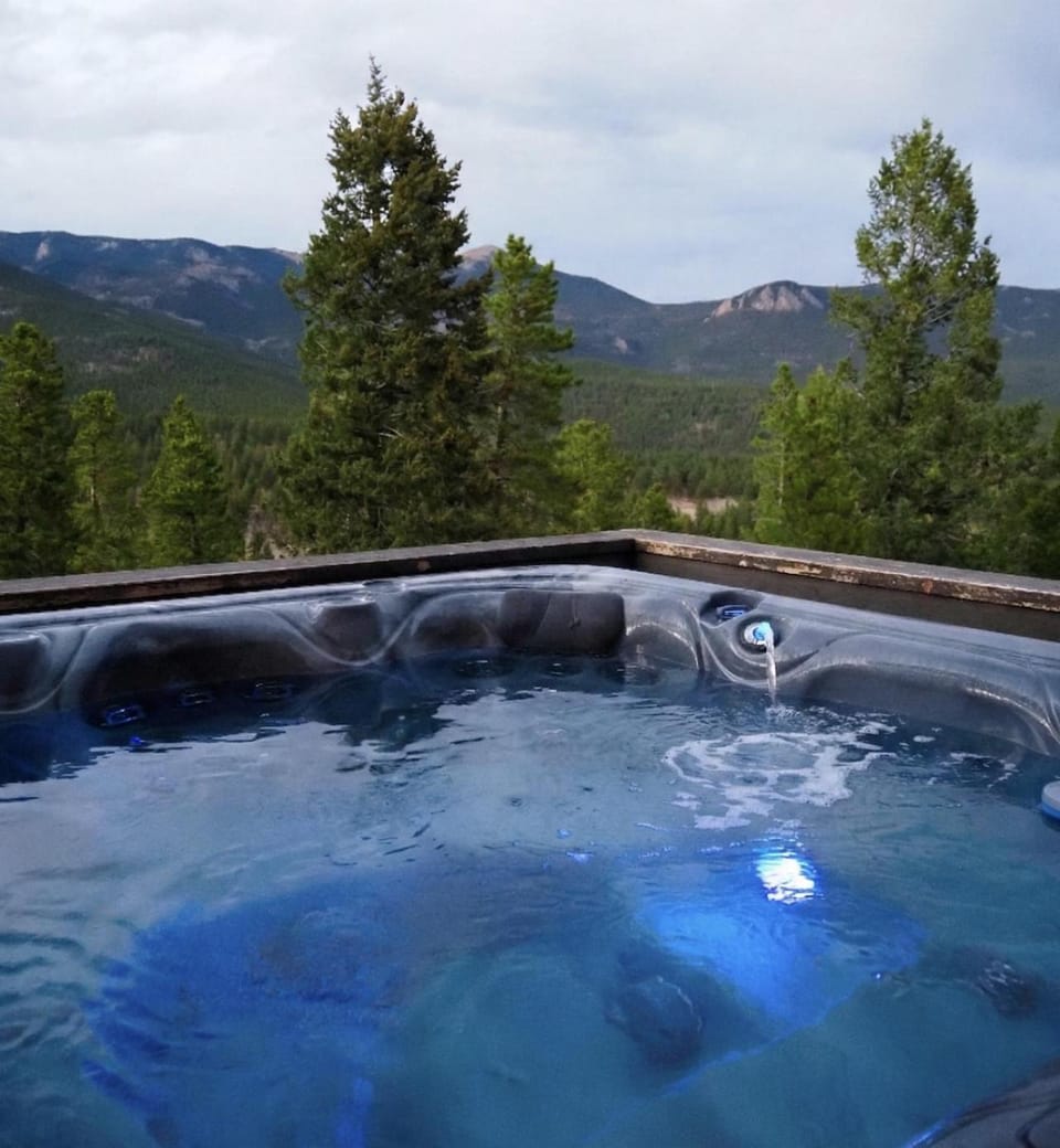 Summit Solace LUXE 360 Views Hot Tub Games House in Bailey