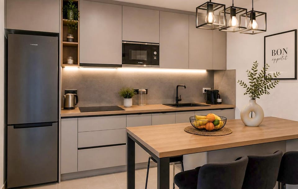 Kitchen or kitchenette