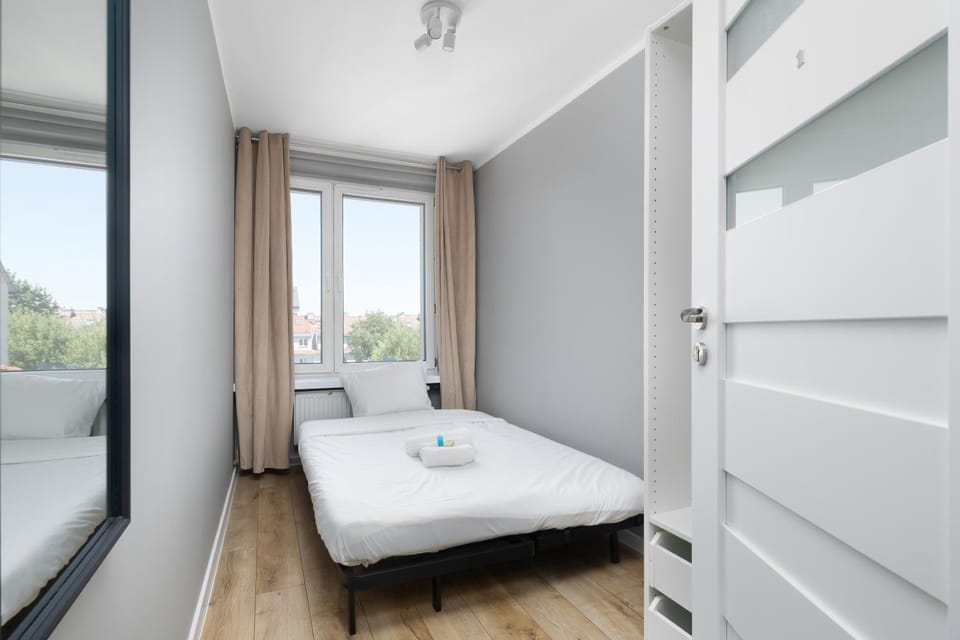 Bed, Photo of the whole room, Bedroom, towels, wardrobe
