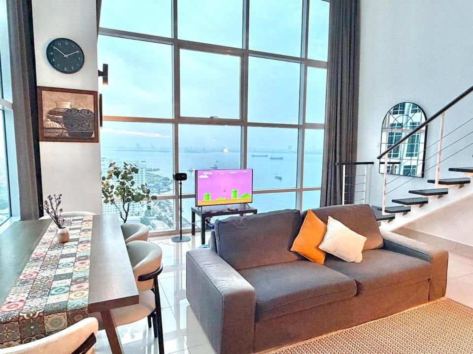 Maritime Suite #Seaview with sunrise #Water filter machine #ultimate entertainment stay #Georgetown #6pax duplex unit #Private host Apartment in George Town
