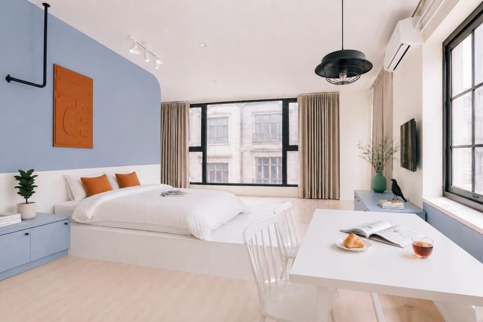 The Urbanist - Hanoi Pool Oasis Apartment in Hanoi