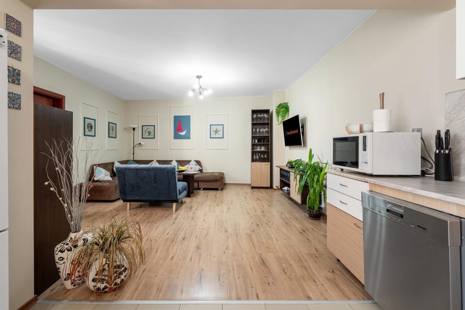 Spacious Family Apartment | Free Street Parking Apartment in Plovdiv