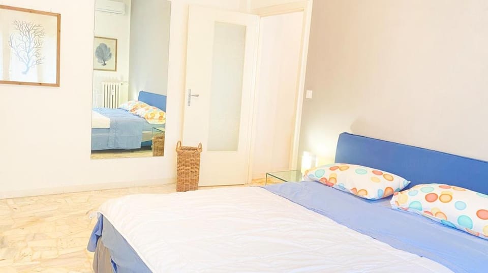 Caterina's beach house Apartment in Spotorno