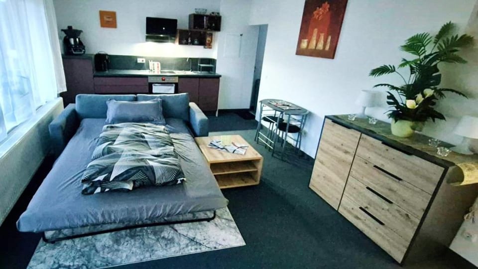 Bed, Photo of the whole room