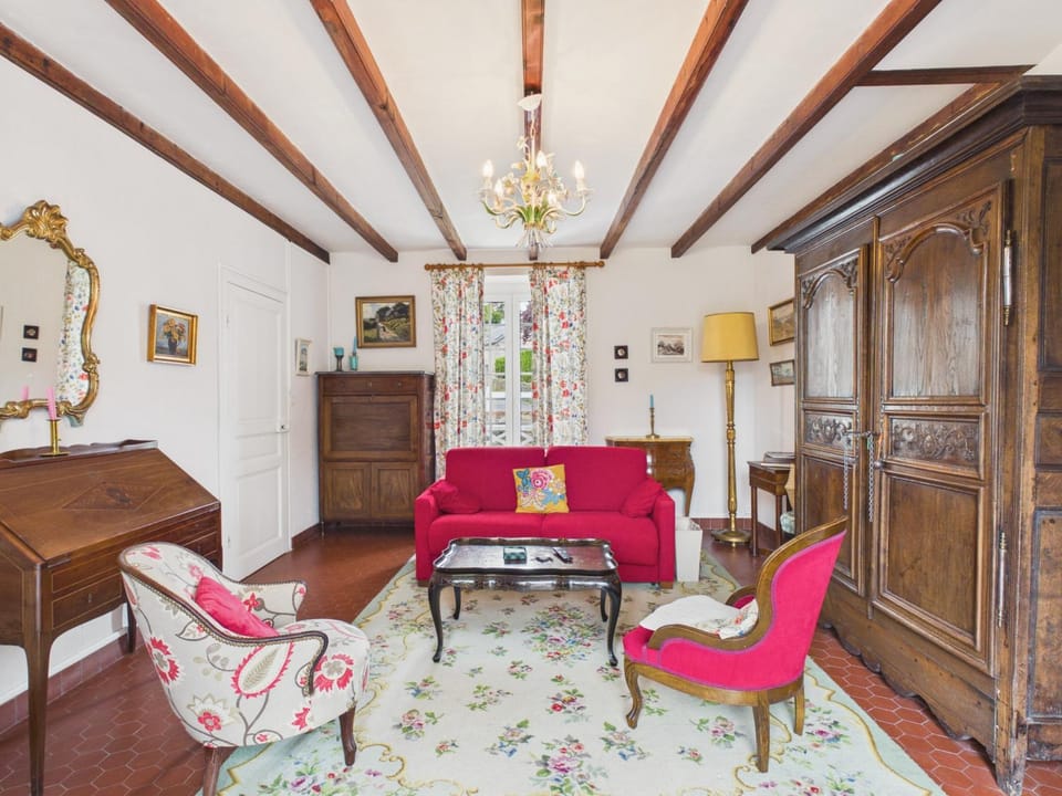 Communal lounge/ TV room, Living room
