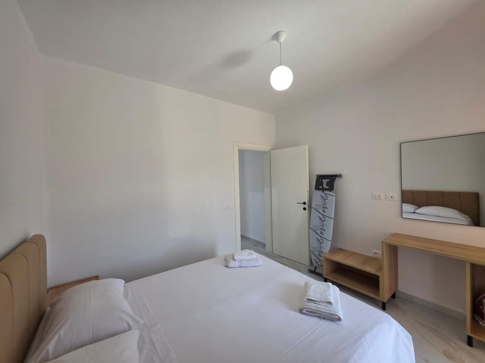 Bed, Photo of the whole room, Bedroom, towels, wardrobe