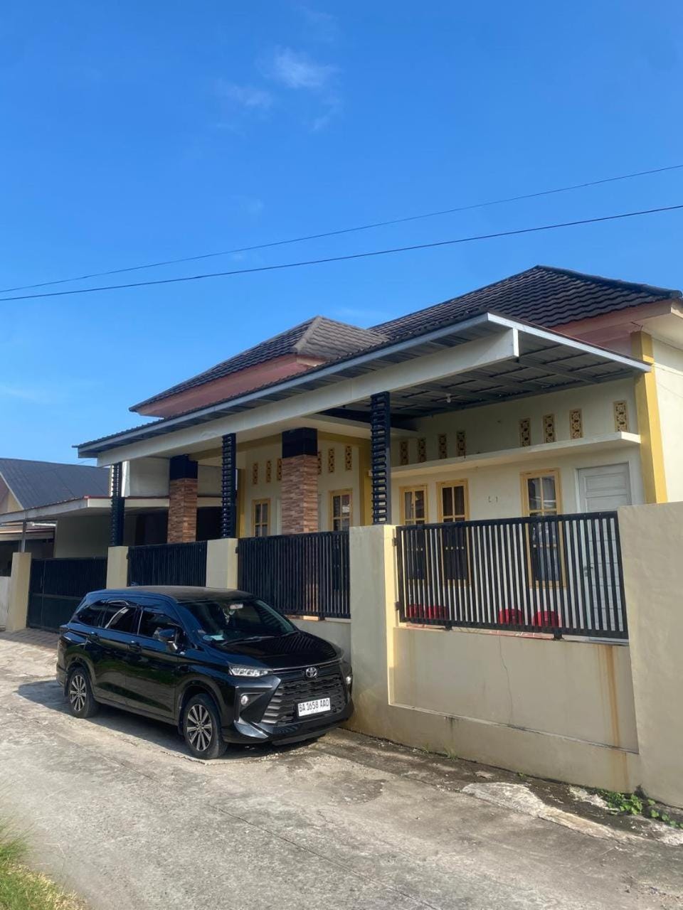 PADANG HOMESTAY ningrum syariah House in Padang