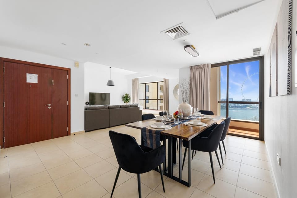 Natural landscape, TV and multimedia, Dining area, Sea view, air conditioner