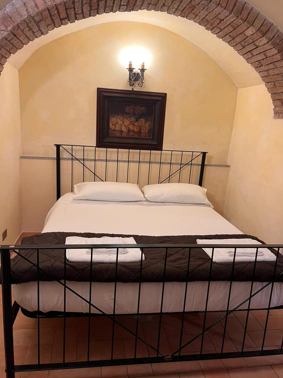 Roman Apartment to Coliseum Apartment in Rome